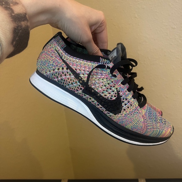 2016 Nike Flyknit Multi-Color Racer - Picture 3 of 5